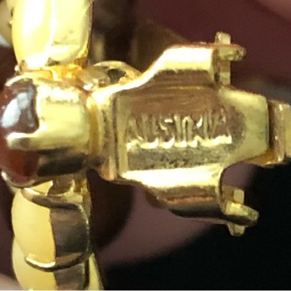 Stunning VINTAGE Estate floral clip-on EARRINGS - Picture 6 of 6